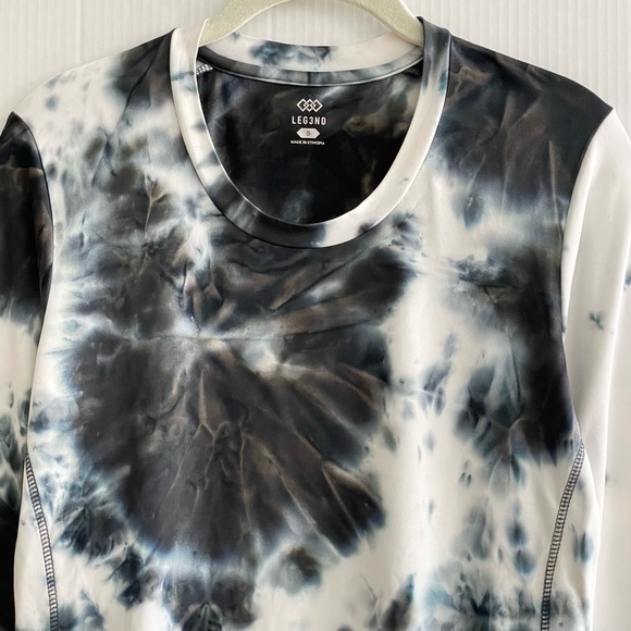 Tie Dye Yoga Top Long Sleeve Workout Top NWT - Size S - Picture 2 of 5
